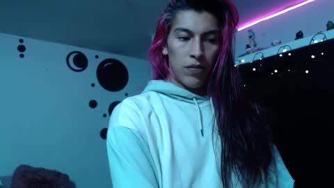 angele online show from 02-17-25, 11:42