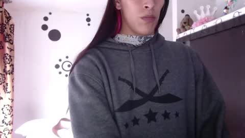 angele online show from 03-07-25, 08:22