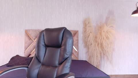 angel online show from 04-07-26, 01:22