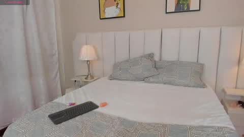 angeles_de_charly online show from 04-14-26, 01:22