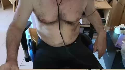 angelgarcia269 online show from 12-18-25, 03:40