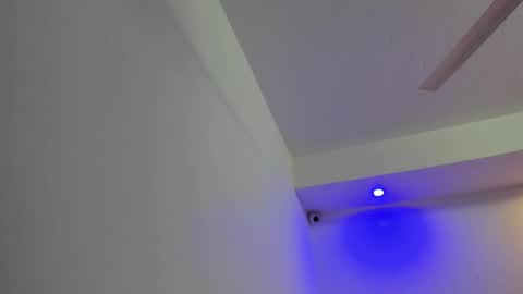 Snapshot of angeli_rivera chatting on 10-29-25, 10:39 Angeli online show from 10-29-25, 10:39