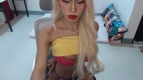 DIVINE ANGEL online show from 01-31-26, 11:58