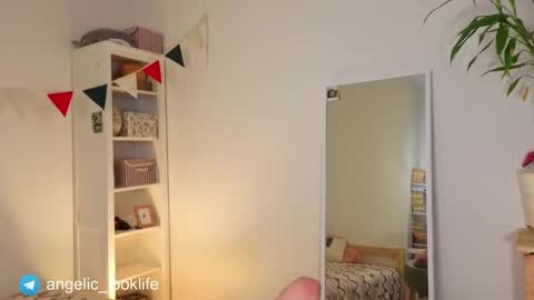 Daniel online show from 05-10-26, 04:23