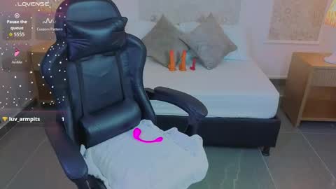 Snapshot of angelica_dymond chatting on 02-28-26, 01:45 A N G E L I C A online show from 02-28-26, 01:45