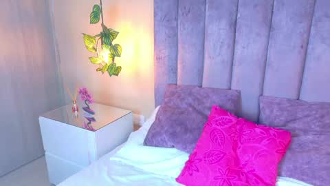 angelicaa_garcia online show from 04-17-26, 11:57