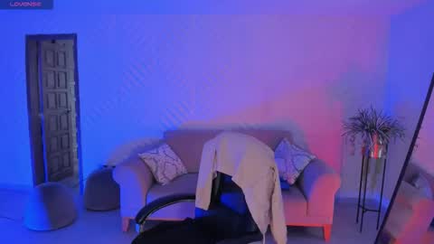  Angelica Vega  online show from 11-11-25, 07:25