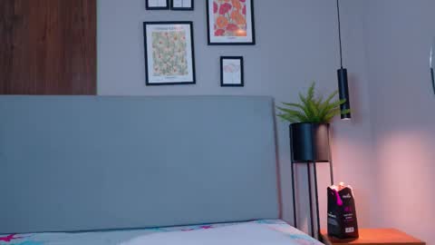 Snapshot of angeliinhell chatting on 02-13-26, 11:28 Angel iin hell online show from 02-13-26, 11:28