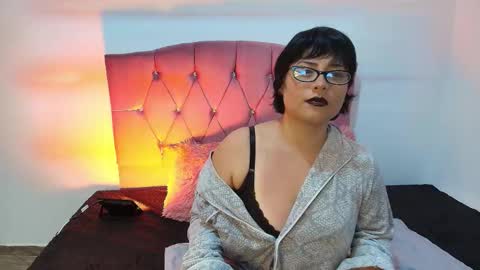Snapshot of angelik_fooxxx chatting on 02-13-26, 12:50 Angelik online show from 02-13-26, 12:50