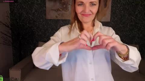 Angelina online show from 02-15-26, 07:51