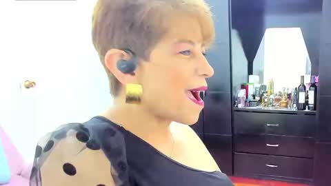 Angelina online show from 09-27-25, 10:15