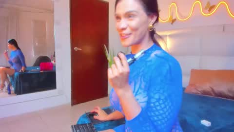 Snapshot of angelinadorian chatting on 02-05-26, 08:02 Angelina Dorian online show from 02-05-26, 08:02