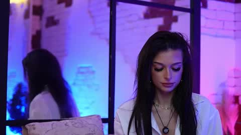 Snapshot of angelinagia chatting on 02-13-25, 02:34 Angelina online show from 02-13-25, 02:34