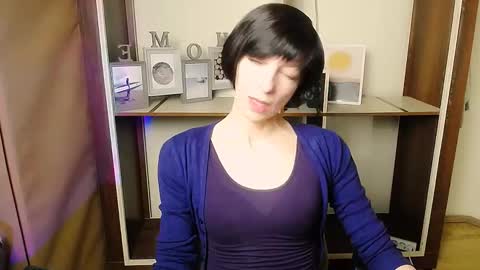 Angelina online show from 01-13-26, 11:04