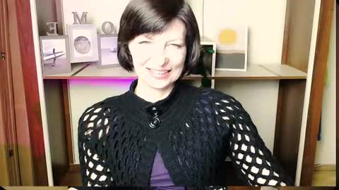 Angelina online show from 07-11-26, 07:55