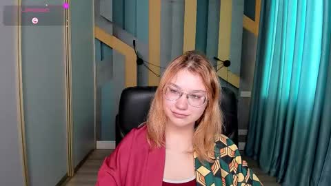 AngelinaLow online show from 01-19-26, 12:31