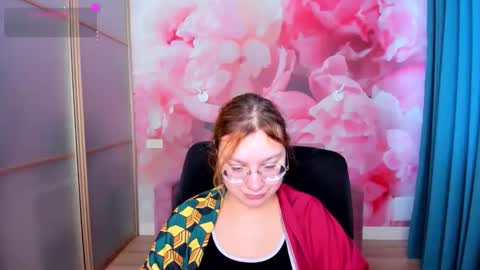 AngelinaLow online show from 02-06-26, 12:30