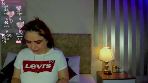 Snapshot of angelinarouse_ chatting on 11-02-25, 03:42 angelinarouse_ online show from 11-02-25, 03:42