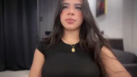 Snapshot of angelinav7 chatting on 06-28-26, 01:22 Angelina Weiss online show from 06-28-26, 01:22