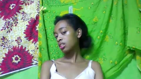 Snapshot of angeline221173 chatting on 05-07-26, 05:57 angeline221173 online show from 05-07-26, 05:57