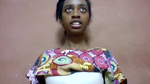 Snapshot of angeline221173 chatting on 07-13-26, 03:09 angeline221173 online show from 07-13-26, 03:09
