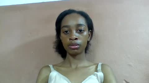 Snapshot of angeline221173 chatting on 07-20-26, 02:04 angeline221173 online show from 07-20-26, 02:04