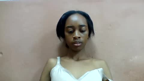 Snapshot of angeline221173 chatting on 07-26-26, 07:48 angeline221173 online show from 07-26-26, 07:48