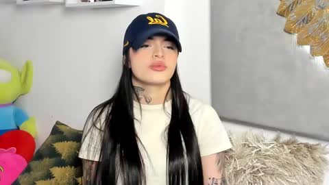 Angeline Smith  online show from 12-17-24, 06:35