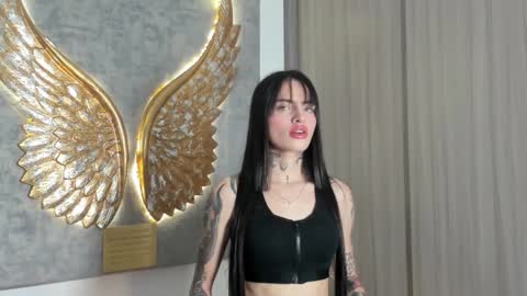 Angeline Smith  online show from 11-12-25, 05:08