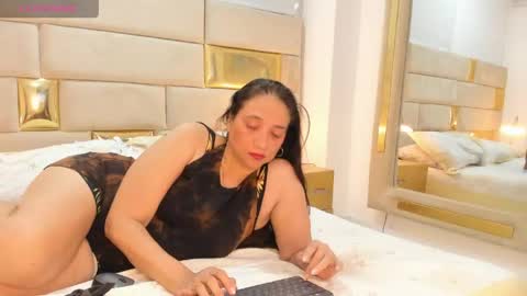 angeline_sttone online show from 04-12-26, 02:05