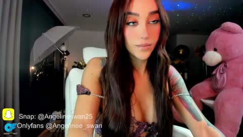 Snapshot of angeline_swan chatting on 05-15-26, 05:36 Megan online show from 05-15-26, 05:36
