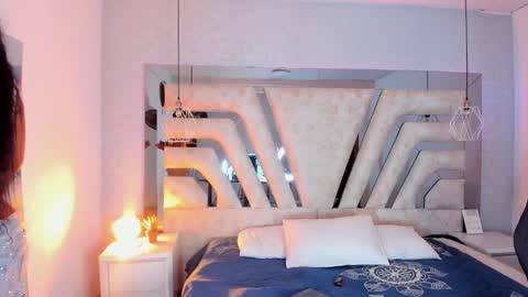 Angeline Heet online show from 11-08-25, 10:41