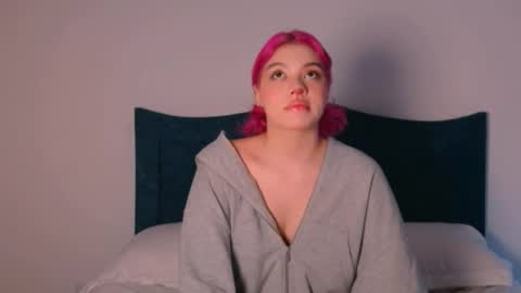 Snapshot of angelinhaa chatting on 11-21-25, 05:11 Angelinhaa online show from 11-21-25, 05:11