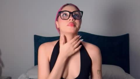 Angelinhaa  online show from 12-19-25, 02:40