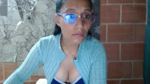 angela online show from 02-02-25, 11:42