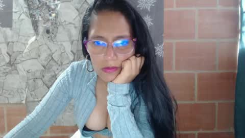 angela online show from 02-03-25, 09:18