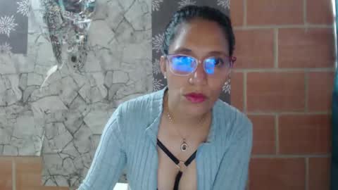 angela online show from 02-17-25, 01:10