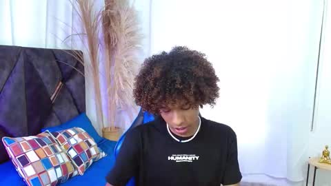 Angel online show from 11-04-25, 09:36