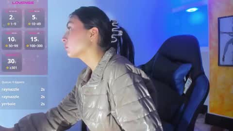 Snapshot of angell_cooper8 chatting on 02-01-26, 12:37 Angell cooper8 online show from 02-01-26, 12:37