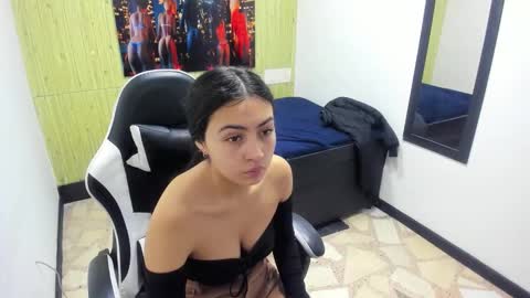 Snapshot of angell_cooper8 chatting on 02-12-26, 05:19 Angell cooper8 online show from 02-12-26, 05:19