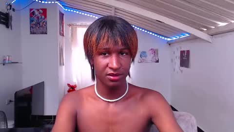 Danielle online show from 02-12-25, 06:19