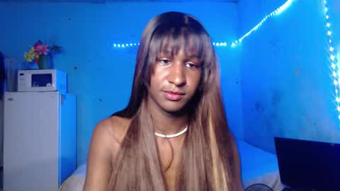 Danielle online show from 10-22-25, 02:01