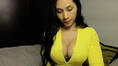  ANGELA ISABELLA  online show from 11-08-25, 12:44