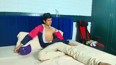 Angelldustt  online show from 10-29-25, 12:18