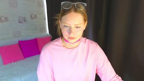 Cutie online show from 10-09-25, 05:27