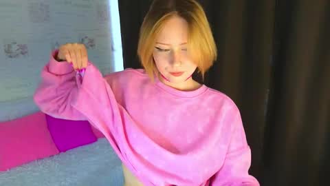 Cutie online show from 10-16-25, 06:25