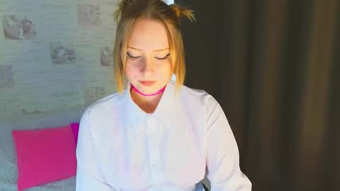 Cutie online show from 10-19-25, 06:58