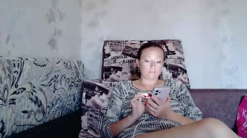 Snapshot of angellllsexy chatting on 09-13-25, 03:01 Galina online show from 09-13-25, 03:01