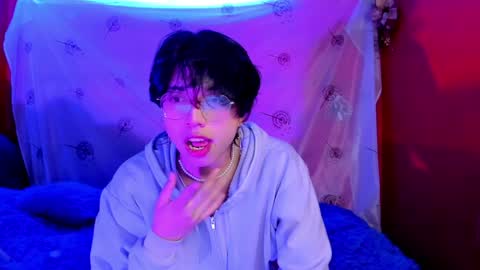 Snapshot of angellonfire chatting on 12-28-24, 04:19 Angel  online show from 12-28-24, 04:19