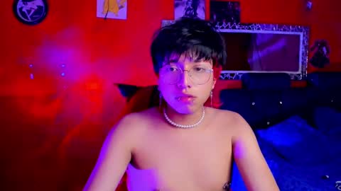 Snapshot of angellonfire chatting on 02-18-25, 12:39 Angel  online show from 02-18-25, 12:39